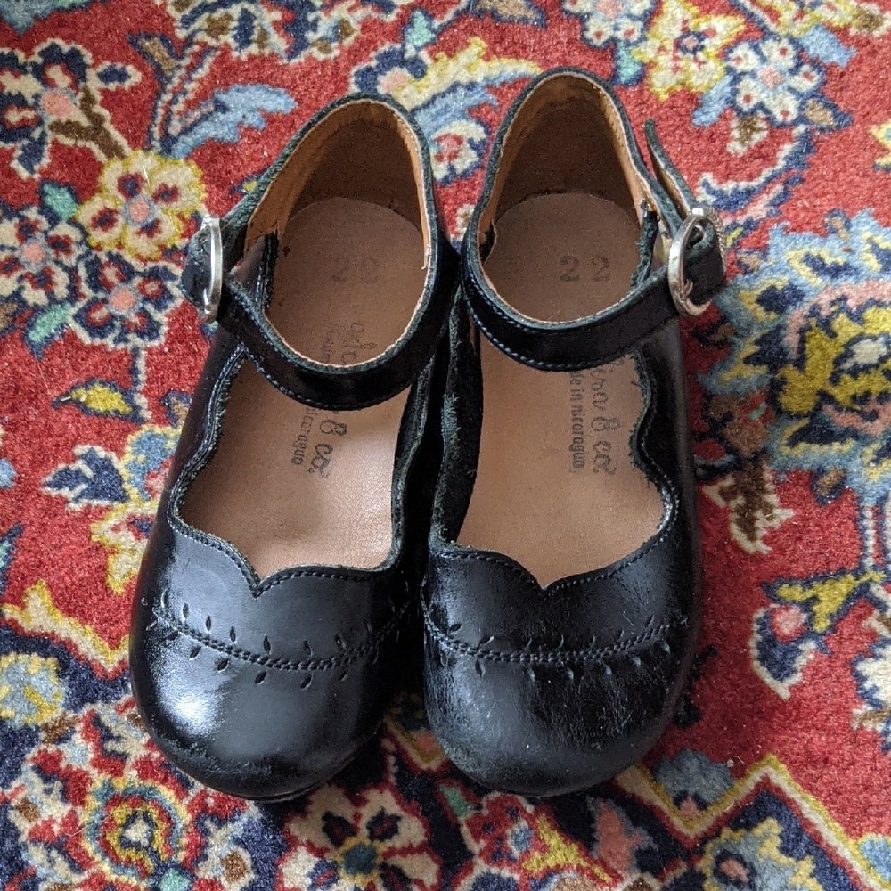 Adelisa Cosecha Mary Janes Leather Shoes